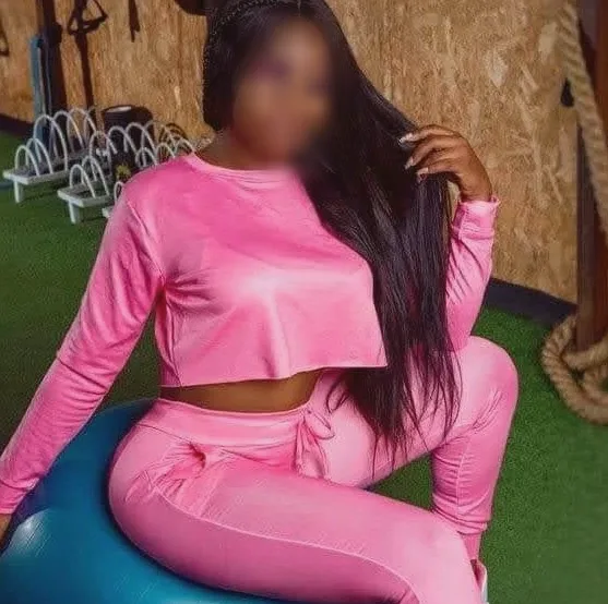 Camila, 28 años